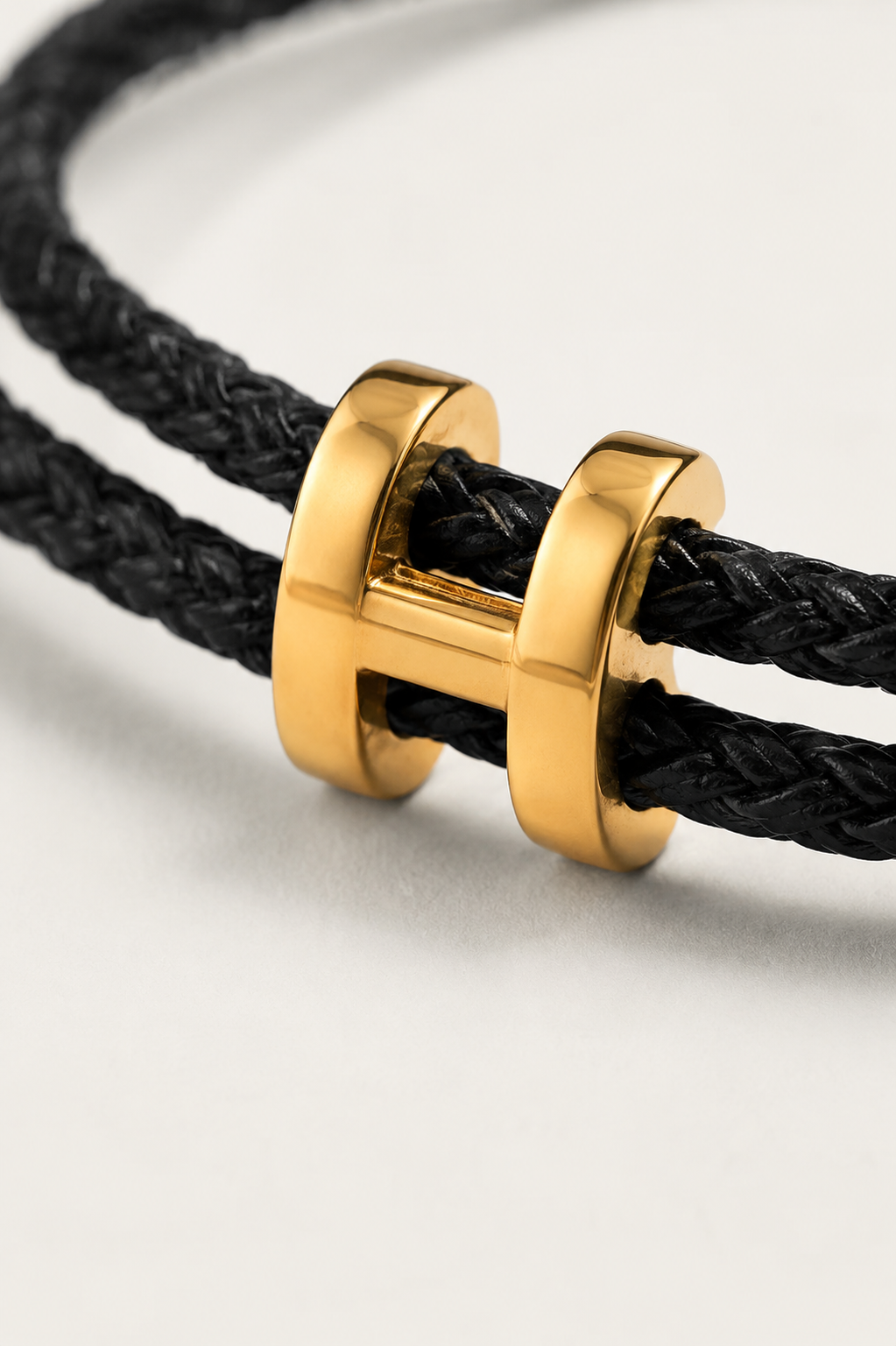 Pulseira Capri Preta/Ouro